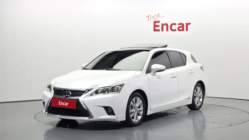 Lexus CT200h