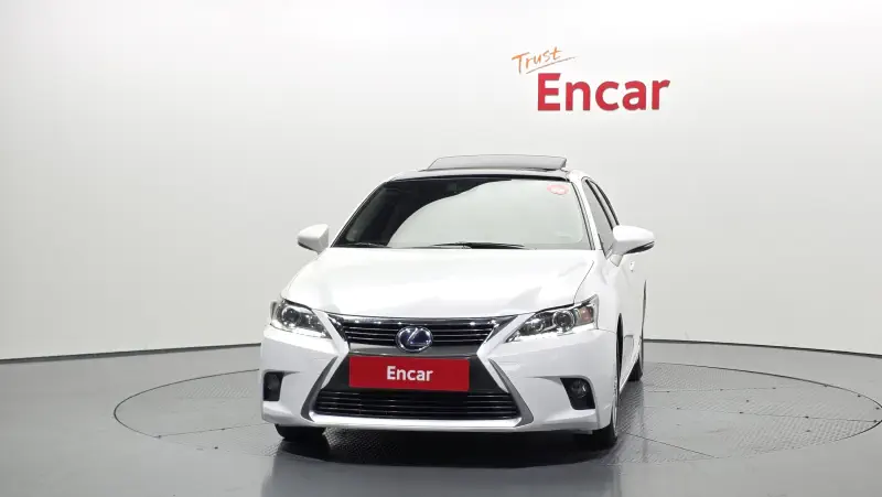 Lexus CT200h