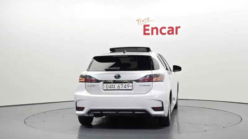 Lexus CT200h