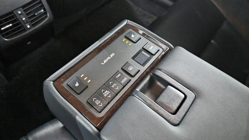 Lexus ES300h