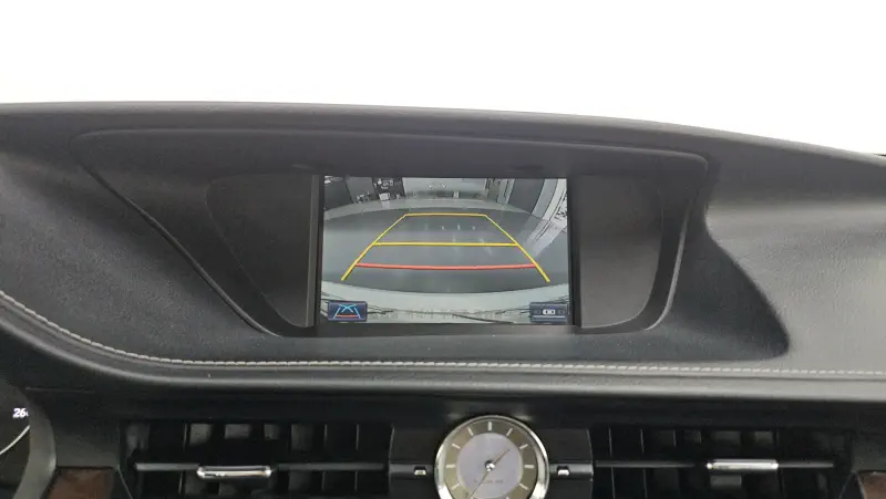 Lexus ES300h