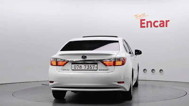 Lexus ES300h