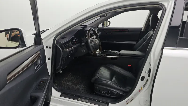 Lexus ES300h
