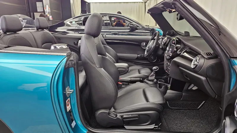 MINI Cabrio