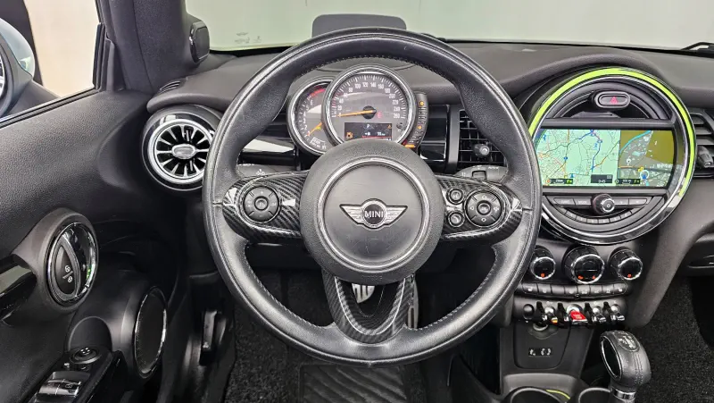 MINI Cabrio