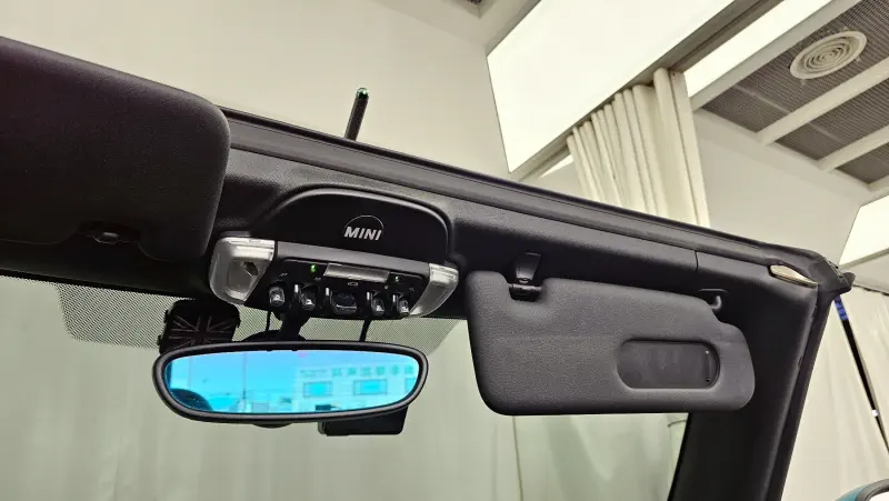 MINI Cabrio