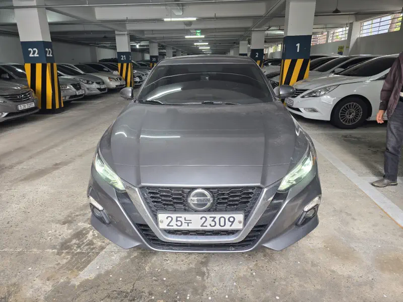 Nissan Altima