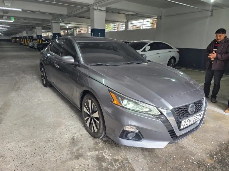Nissan Altima