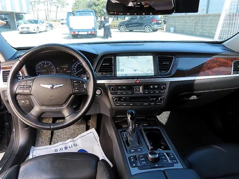 Hyundai Genesis