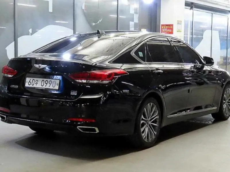 Hyundai Genesis