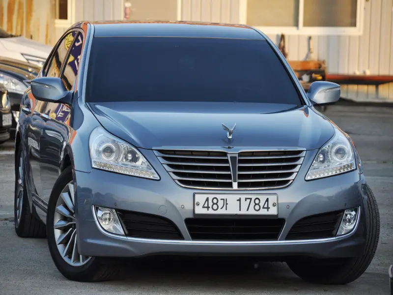 Hyundai Equus