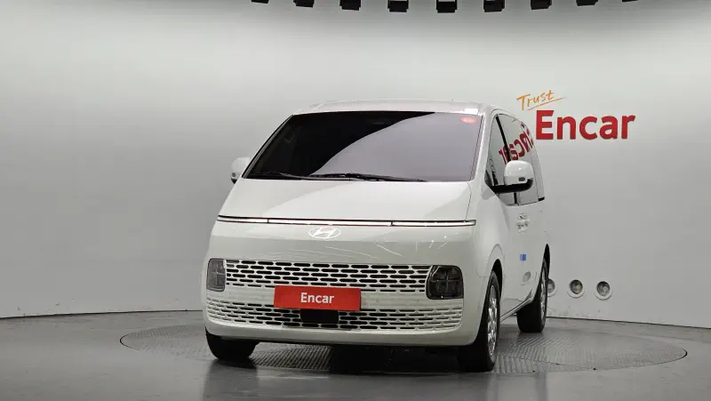 Hyundai Staria