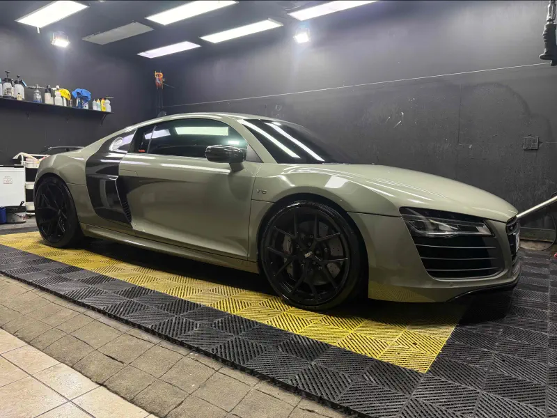 Audi R8