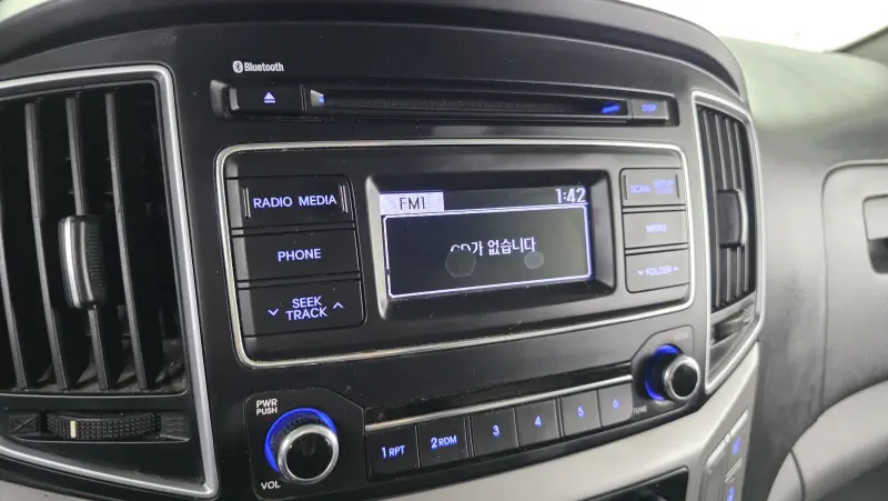 Hyundai Grand Starex