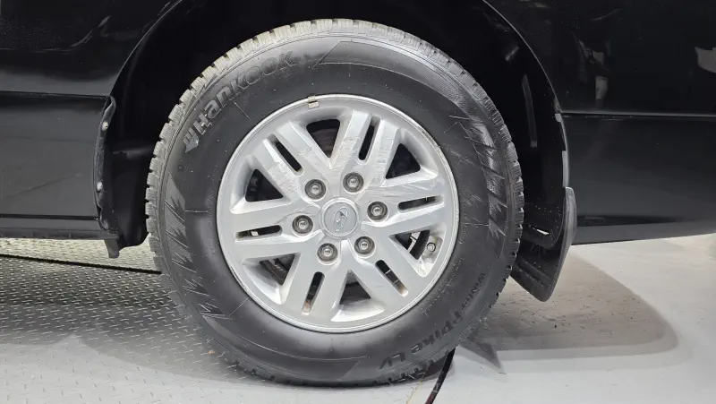 Hyundai Grand Starex