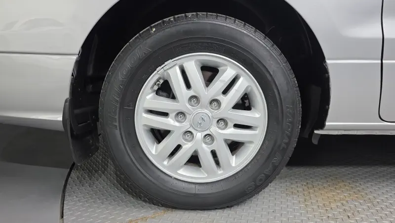 Hyundai Grand Starex