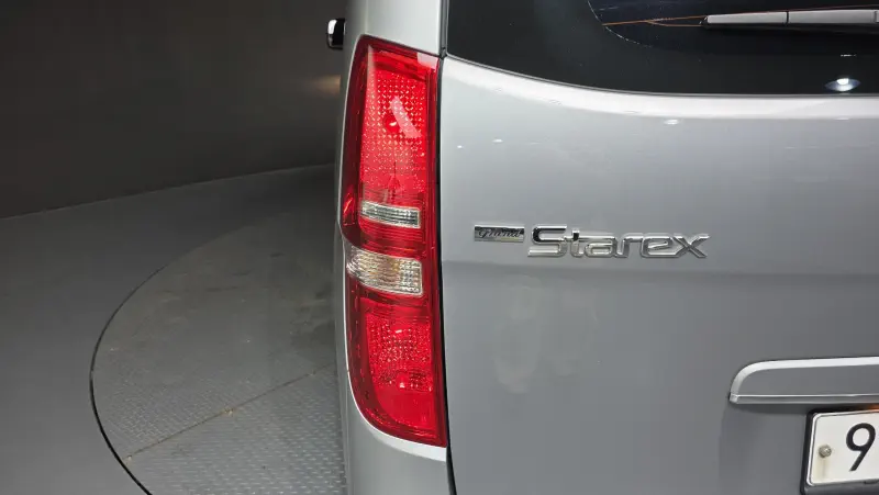 Hyundai Grand Starex