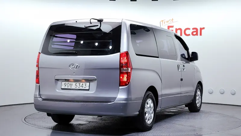 Hyundai Grand Starex