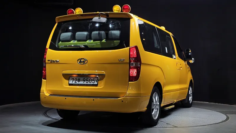 Hyundai Grand Starex