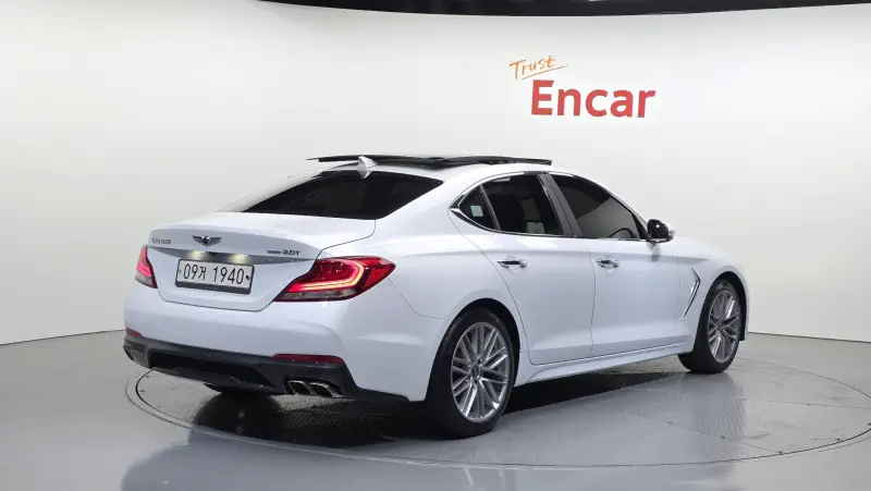 Genesis G70