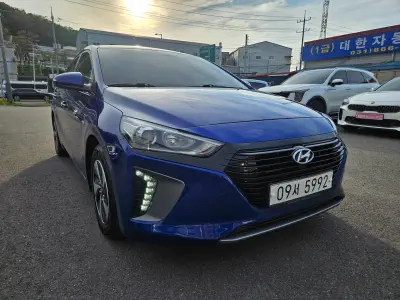 Hyundai Ioniq