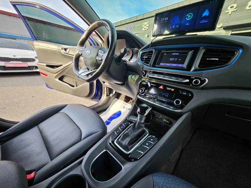 Hyundai Ioniq