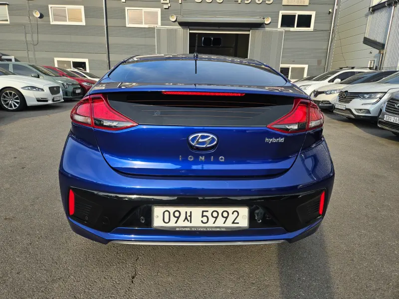 Hyundai Ioniq