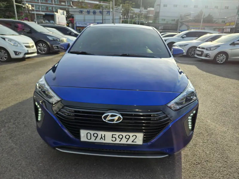 Hyundai Ioniq