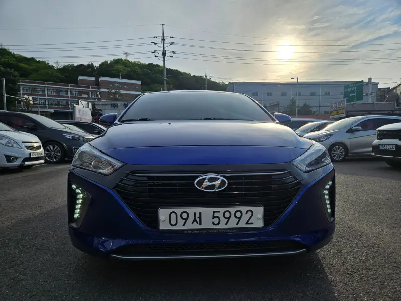 Hyundai Ioniq