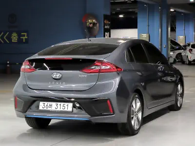 Hyundai Ioniq