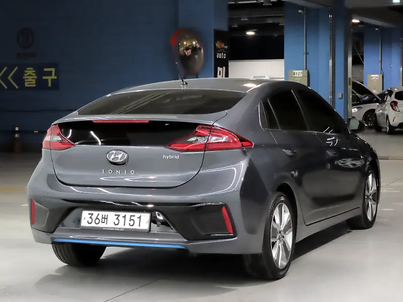 Hyundai Ioniq