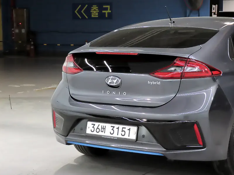 Hyundai Ioniq