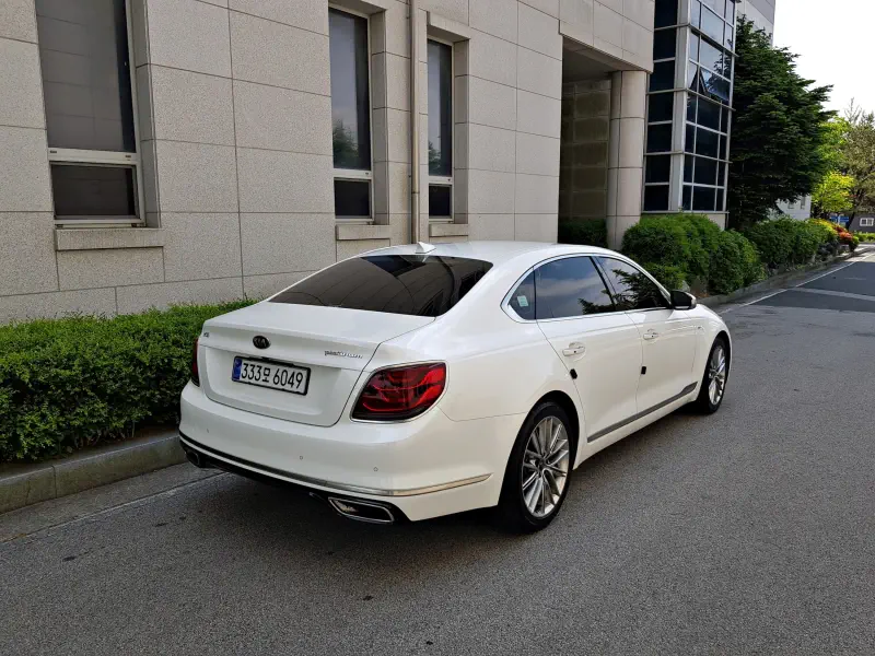 Kia K9