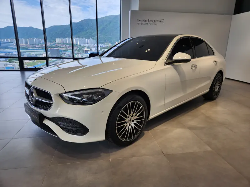 Mercedes-Benz C-Class
