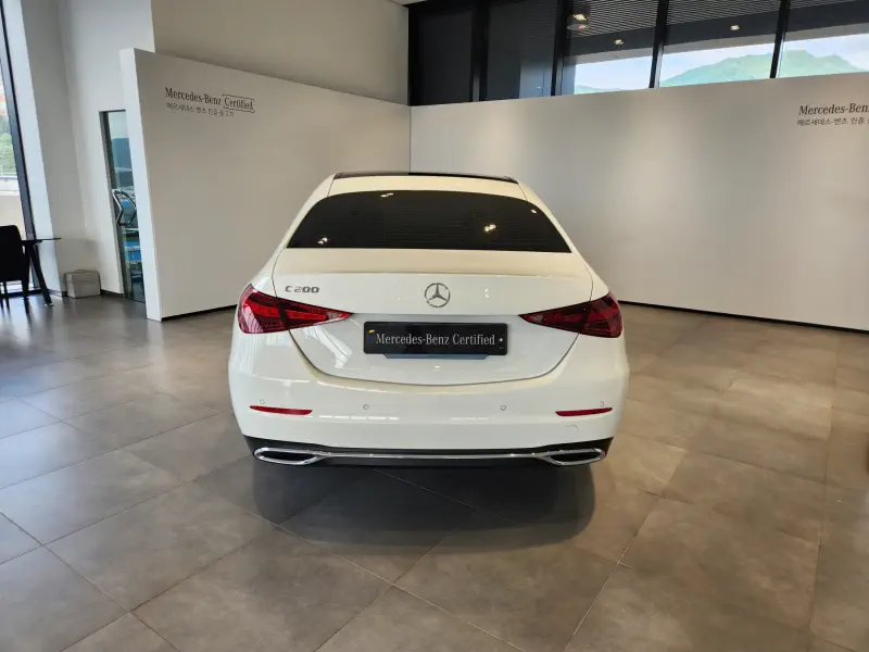 Mercedes-Benz C-Class