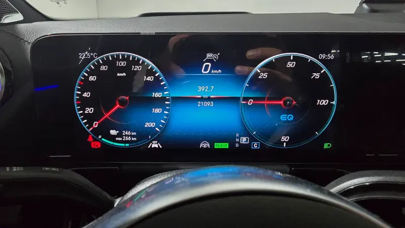 Mercedes-Benz EQA