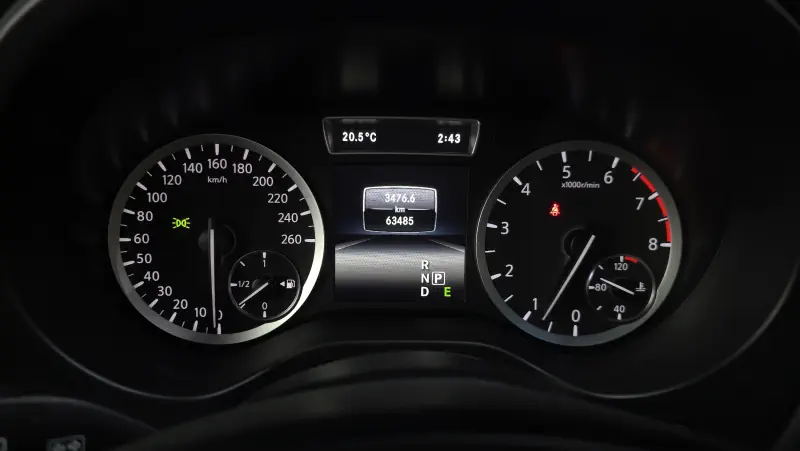 Infiniti Q30