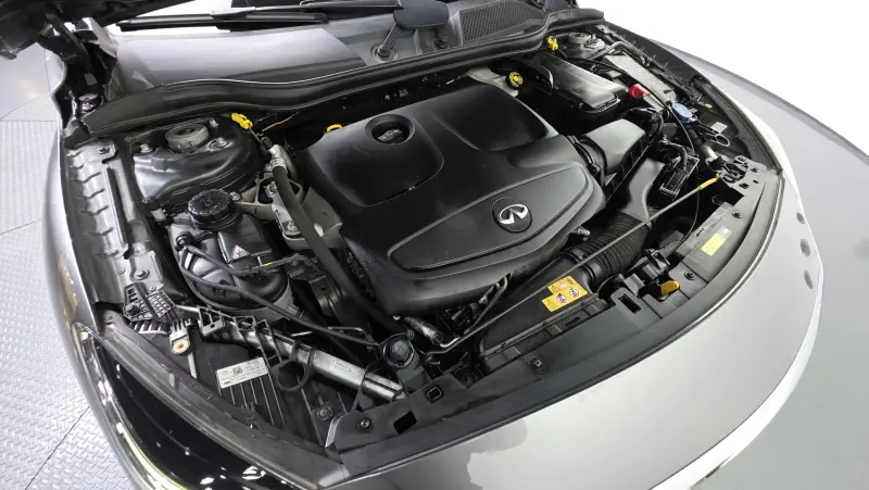 Infiniti Q30