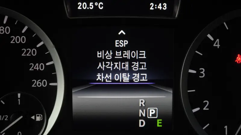 Infiniti Q30