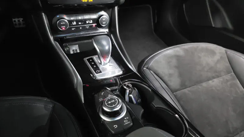 Infiniti Q30