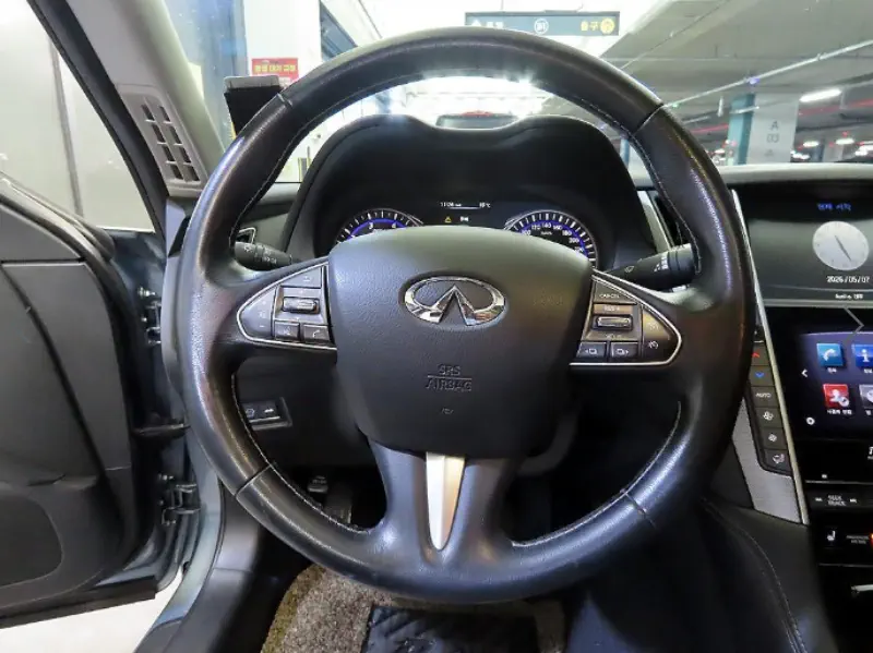 Infiniti Q50