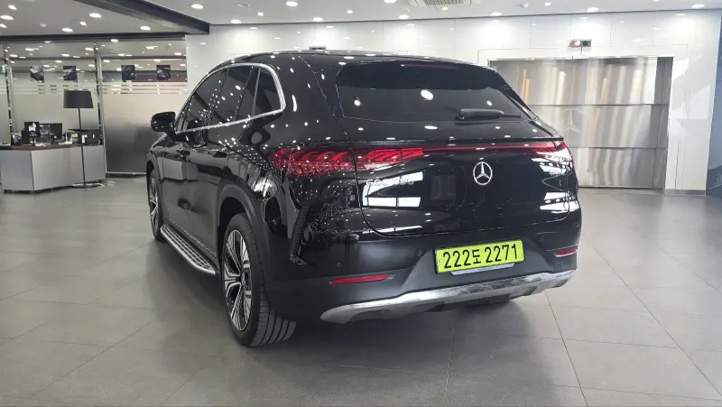 Mercedes-Benz EQE