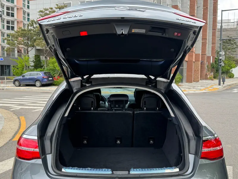 Mercedes-Benz GLE-Class