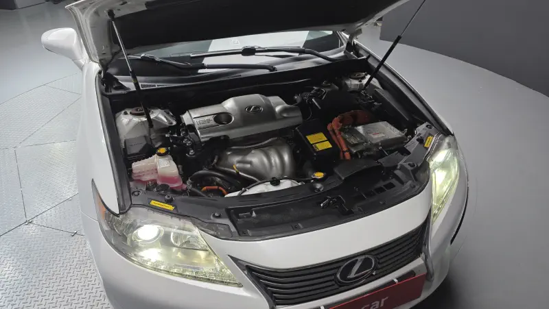Lexus ES300h