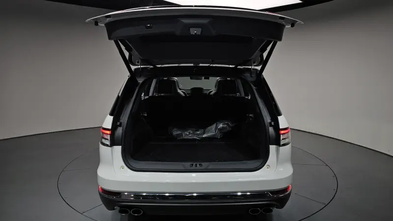 Lincoln Aviator