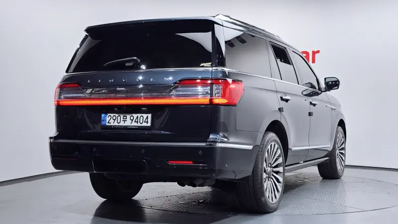 Lincoln Navigator