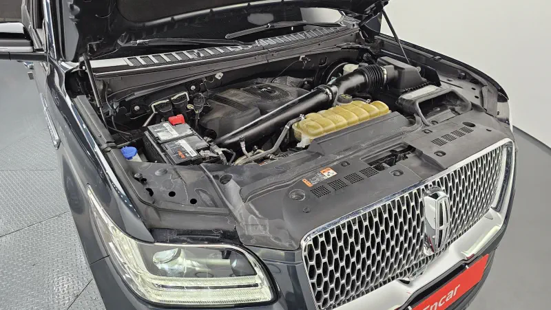 Lincoln Navigator