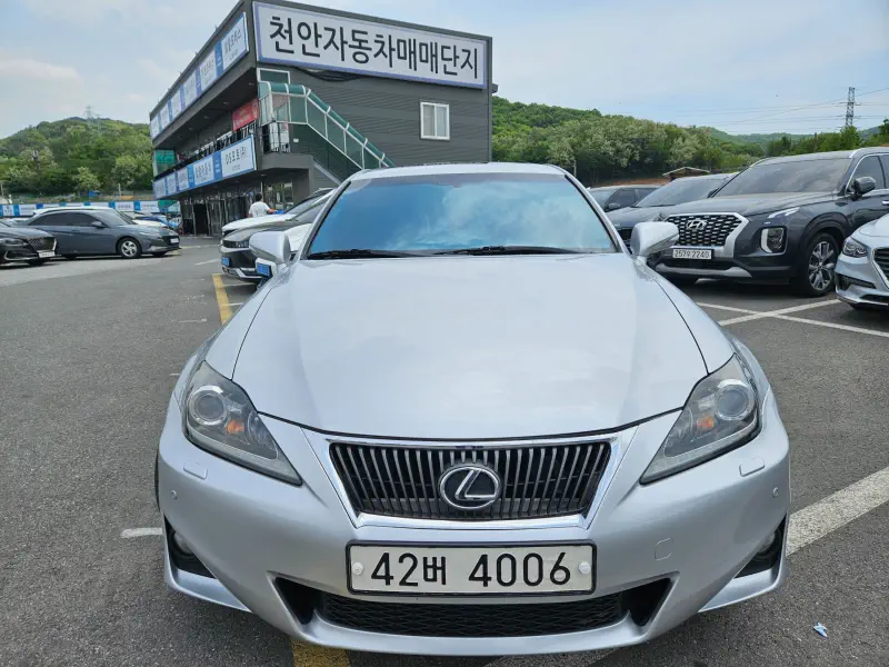 Lexus IS250
