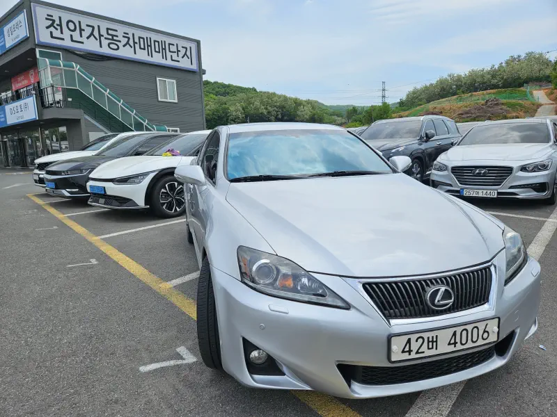 Lexus IS250