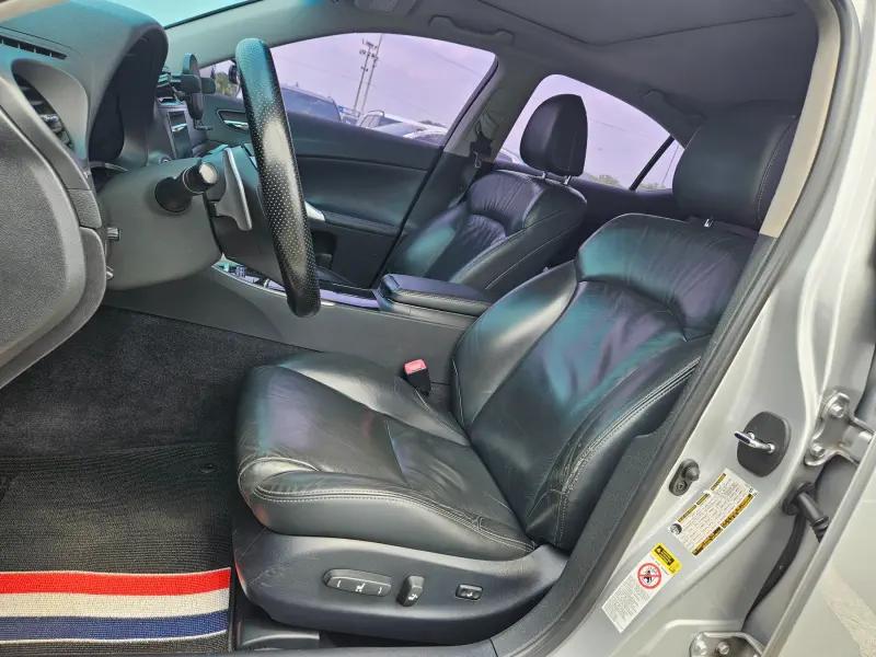Lexus IS250